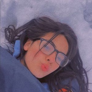 Meet your Posher, Sylvia